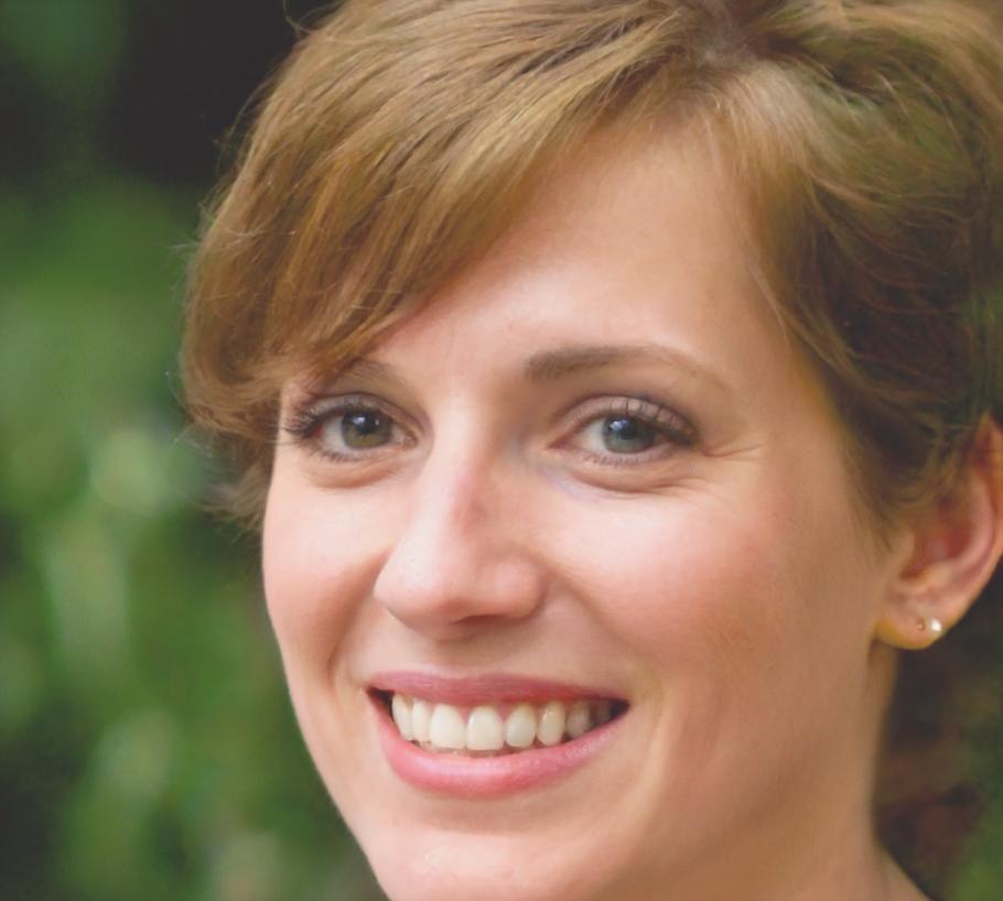 Teilnehmerin Marlena Hoffmann nach erfolgreicher Meditationspraxis